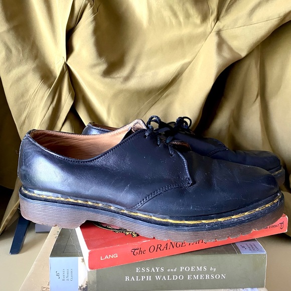 Dr. Martens Shoes - Dr martens made in England vintage Oxford shoes